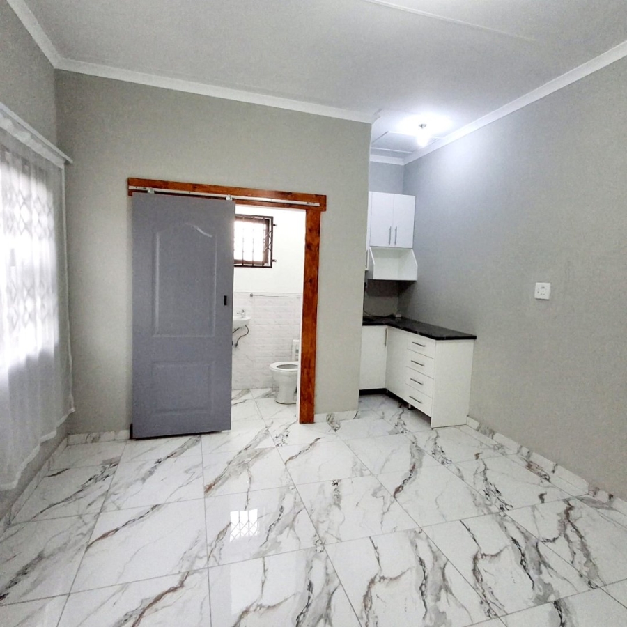 To Let Commercial Property for Rent in King Williams Town Central Eastern Cape